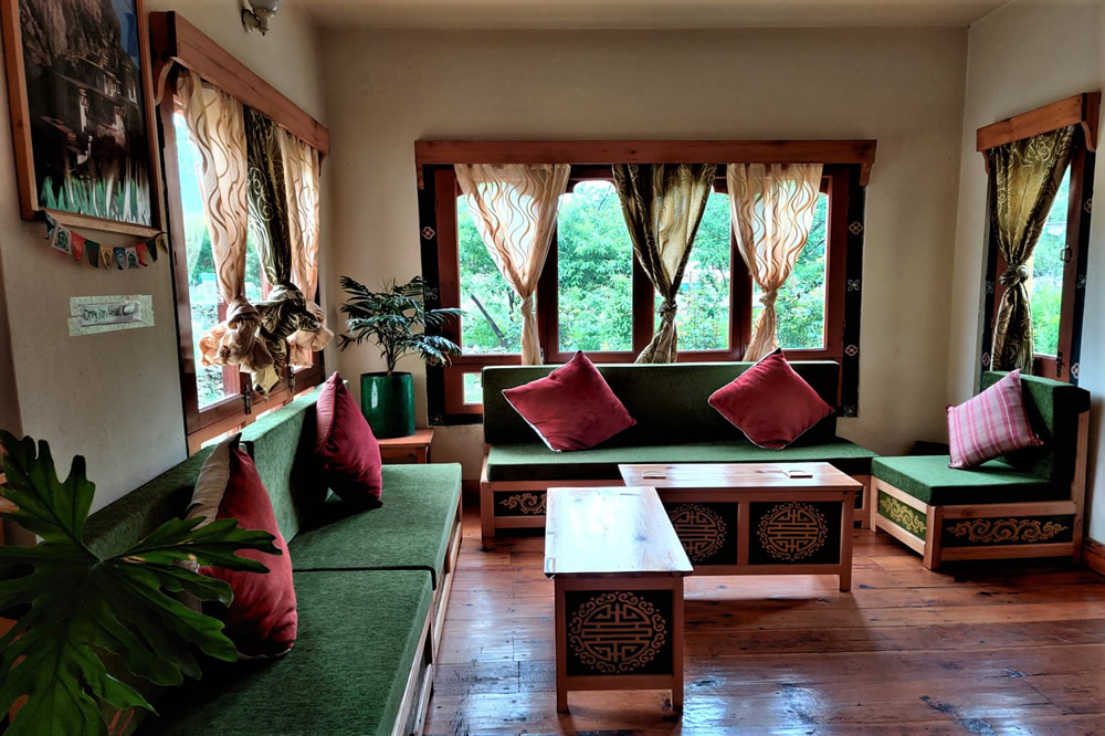 Nirvana Lodge & Homestay Paro